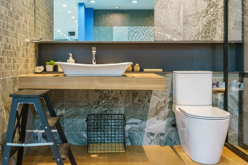 Modern bathroom vanity and mirror installation – Pro Dallas Bathroom